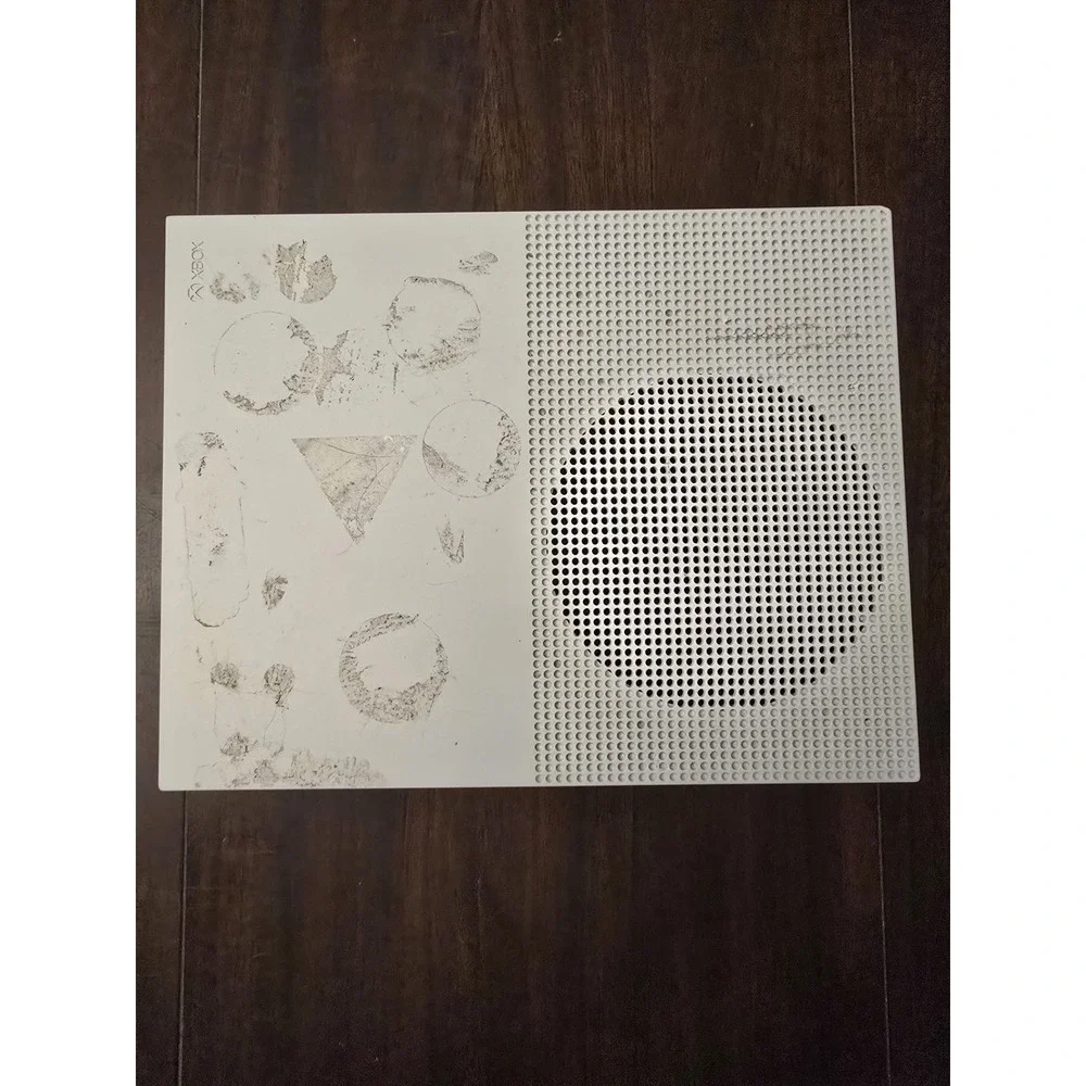 Xbox One S 1TB Console Bundle w/ Wireless Controller And 1 Game